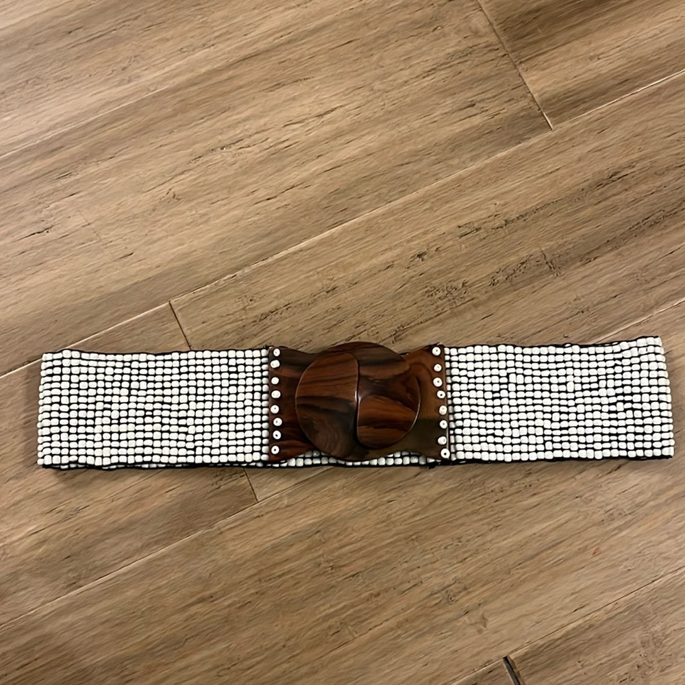 Beaded Stretchy Elastic Wood Close Belt S